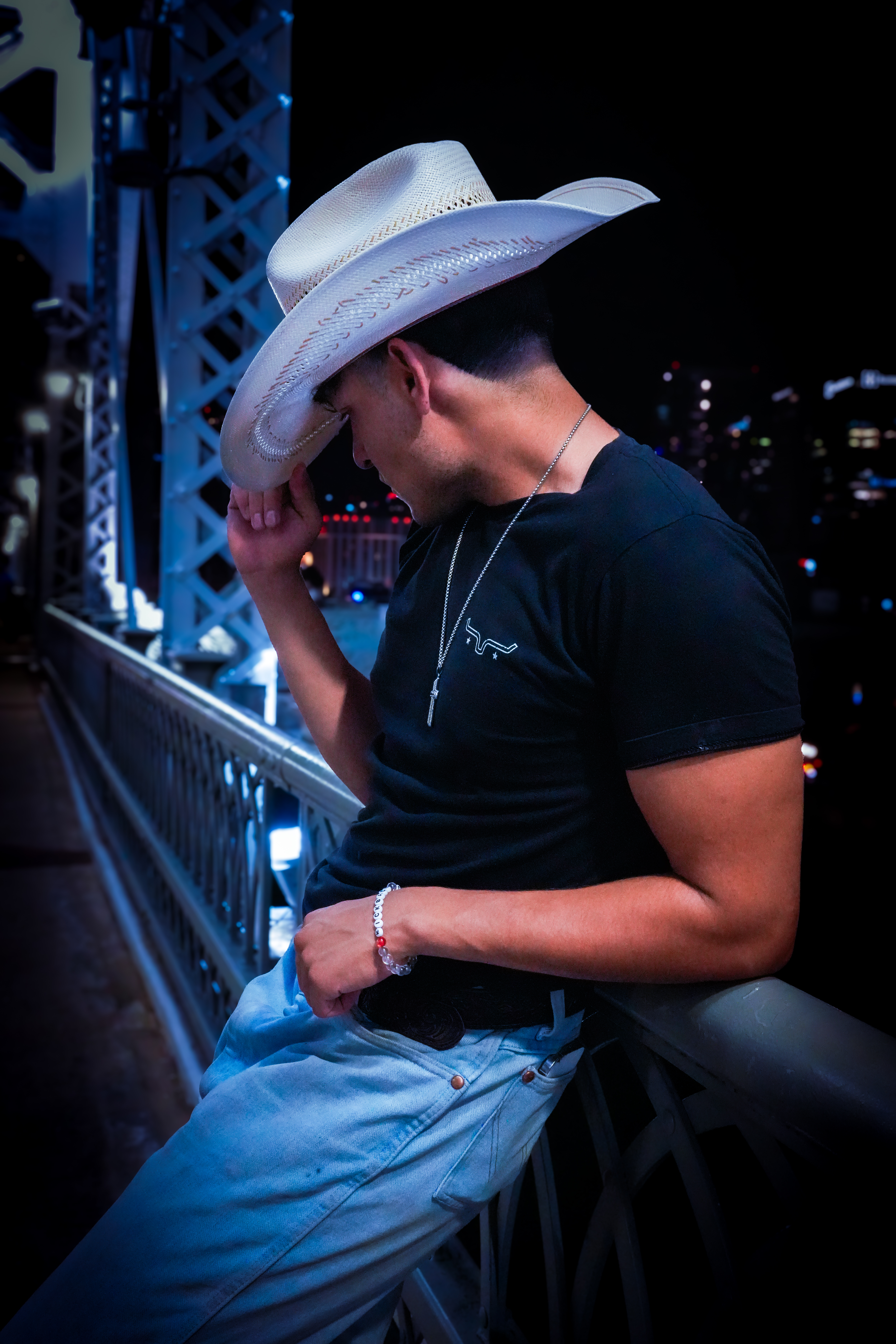 Nashville bridge — portrait